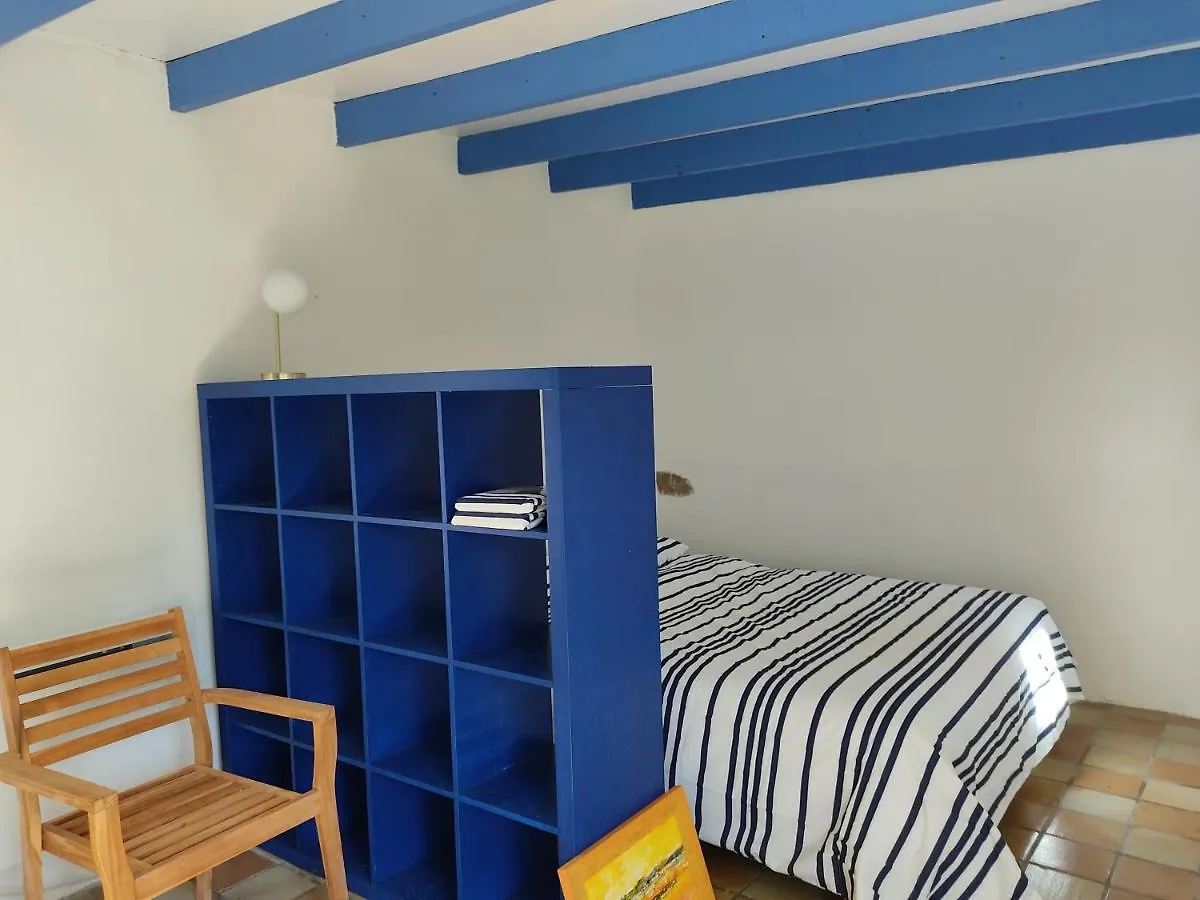 Petite maison du manoir de Keryvoas Kerlouan